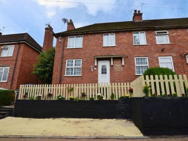 House for sale in Haden Hill, Fold Hill