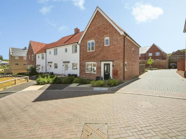 House for sale in Bedingfield, Suffolk