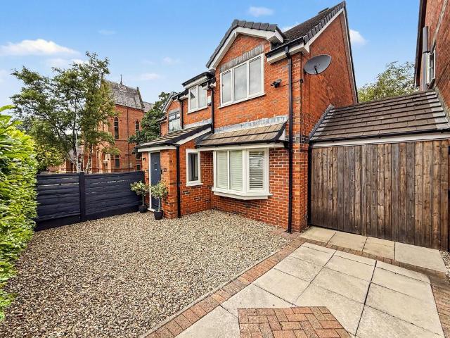 House for sale in Heaton Park, Bury