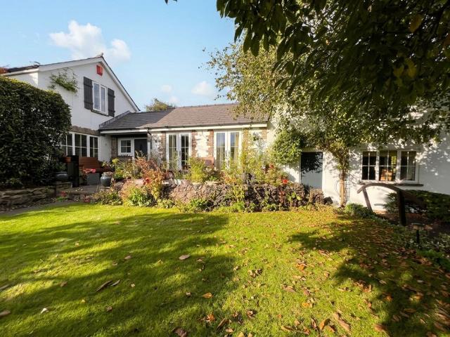 House for sale in Pentyrch, Gwaelod-y-garth