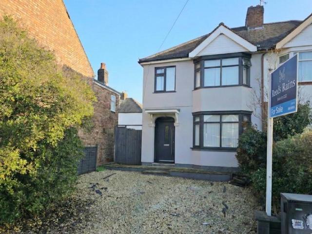 House for sale in Camp Hill, Warwickshire