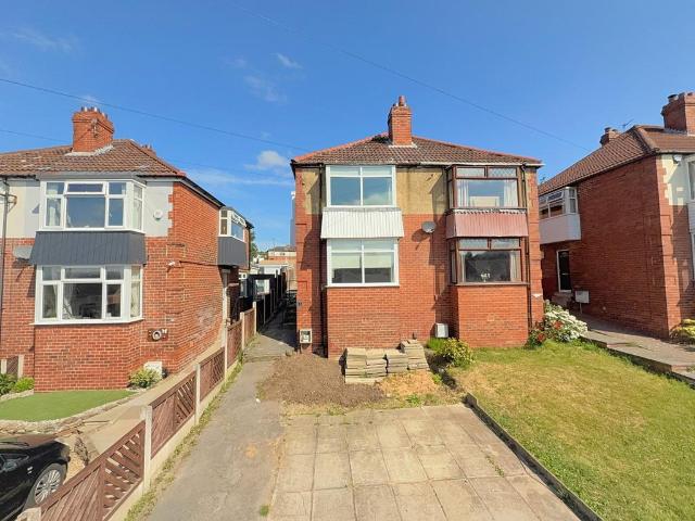 House for sale in Firthcliffe, West Yorkshire