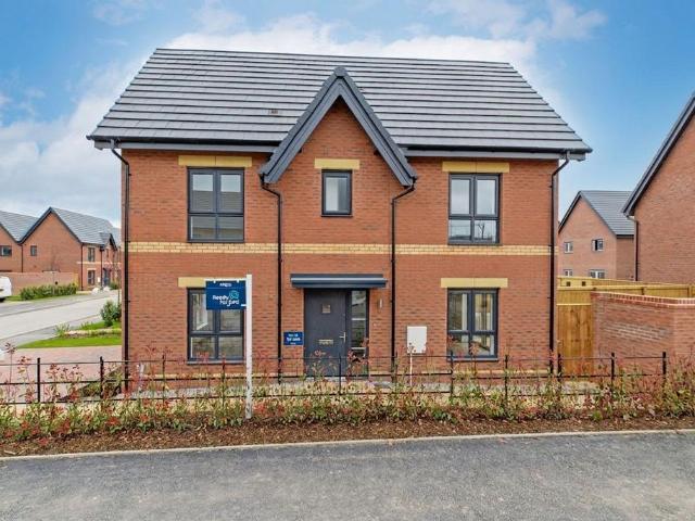 House for sale in Burtonwood and Westbrook, Warrington