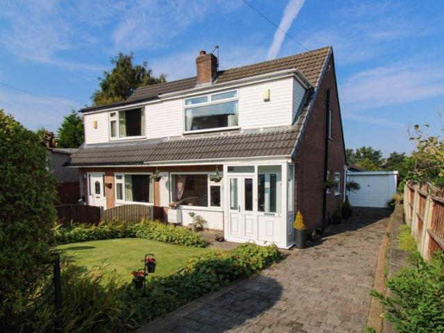 House for sale in Burnedge, Greater Manchester