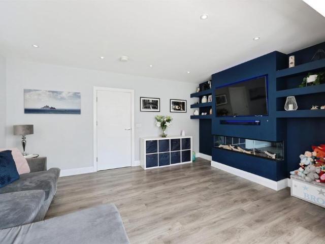 House for sale in Batchworth, Hertfordshire