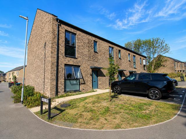 House for sale in Westwood, Acol