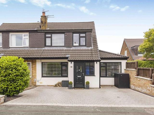 House for sale in Oughtrington, Warrington
