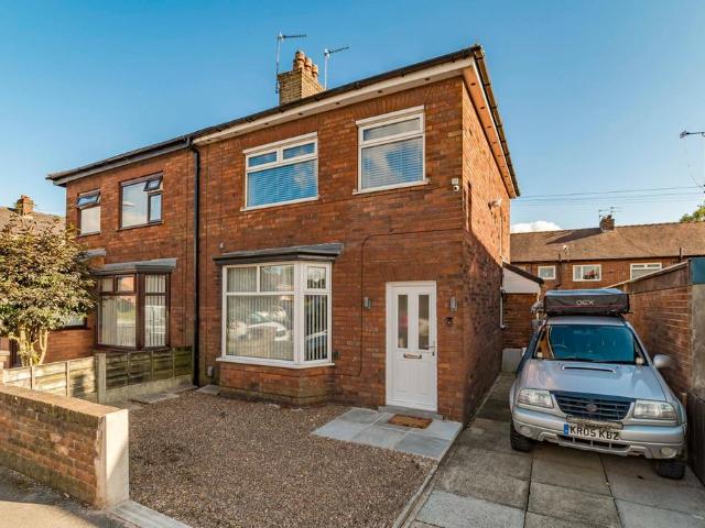 House for sale in Burnedge, Greater Manchester