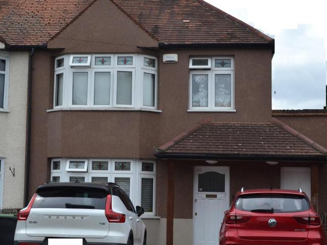 House for sale in Burnham, Swallow