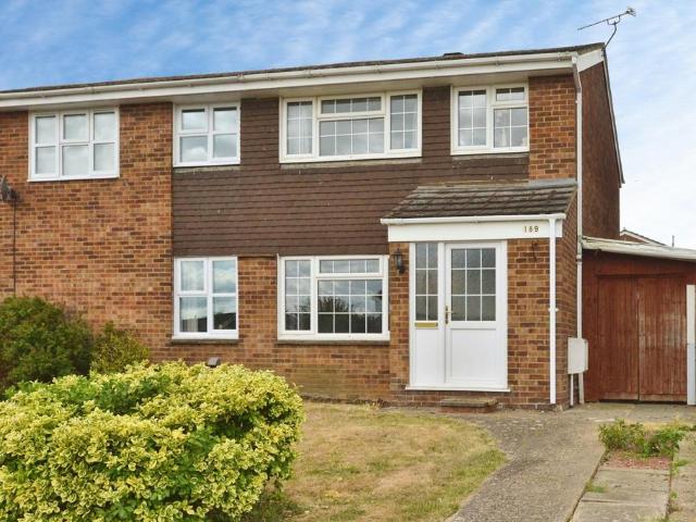 House for sale in Deanshanger