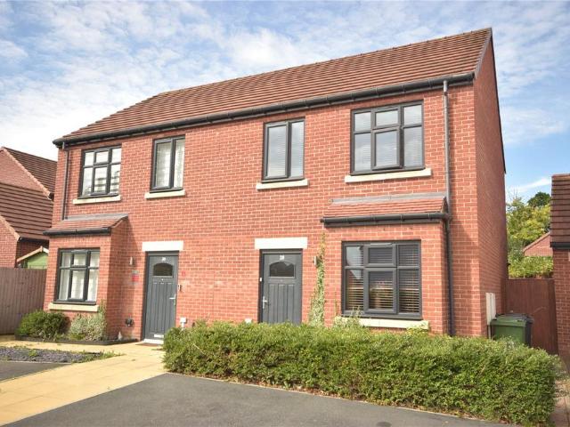 House for sale in West Park, West Yorkshire