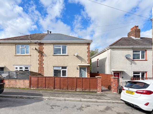 House for sale in Llwydcoed