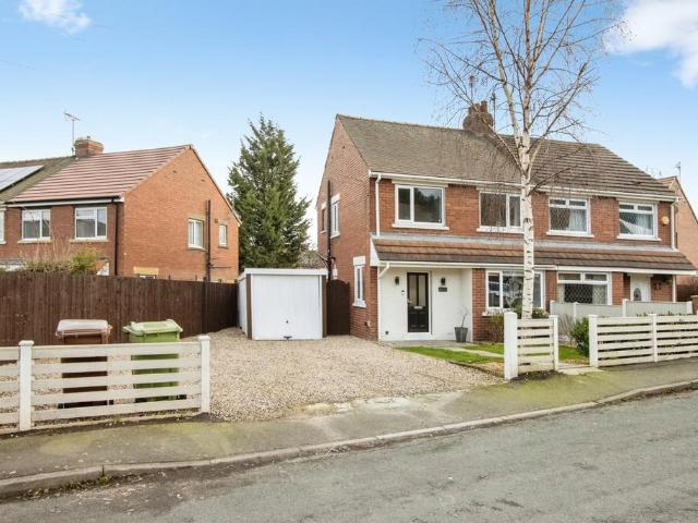 House for sale in Knottingley, West Yorkshire