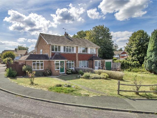 House for sale in The Butts, Kent