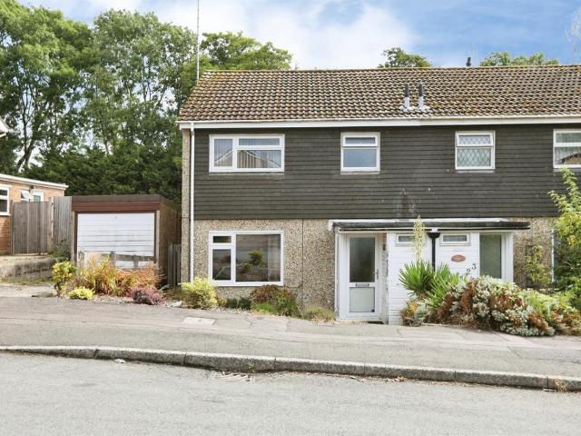 House for sale in Perryfields, West Sussex