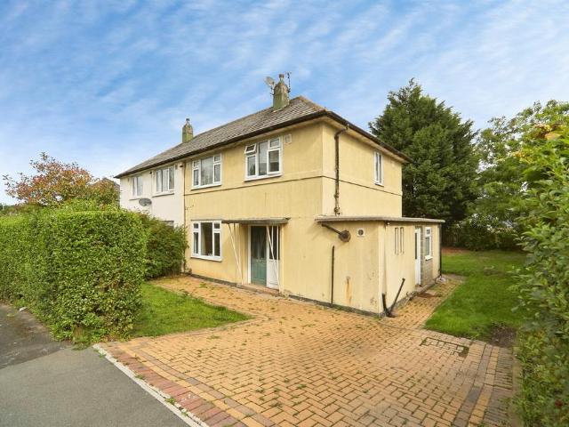 House for sale in Moor Allerton, Leeds