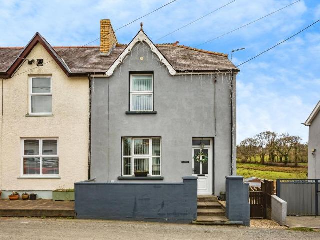 House for sale in Llanfihangel-ar-arth, Wales