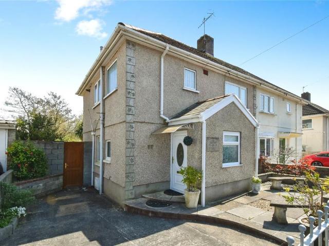 House for sale in Felinfoel, Wales