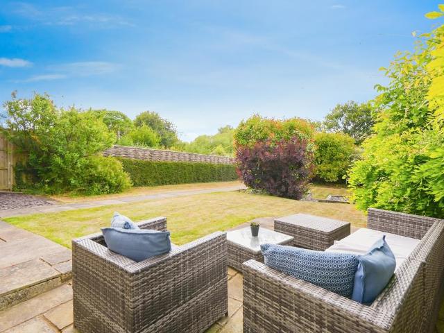 House for sale in Black Bourton, Oxfordshire