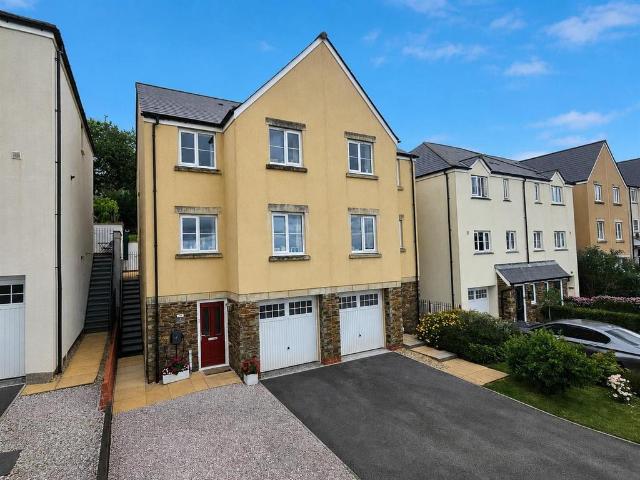 House for sale in Calstock, Cornwall