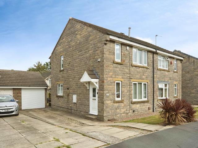 House for sale in Pudsey, West Yorkshire