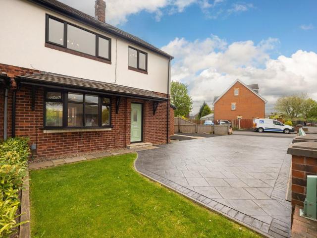 House for sale in Westleigh, Wigan