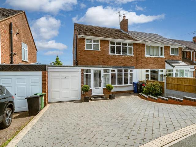 House for sale in Wall Heath, West Midlands