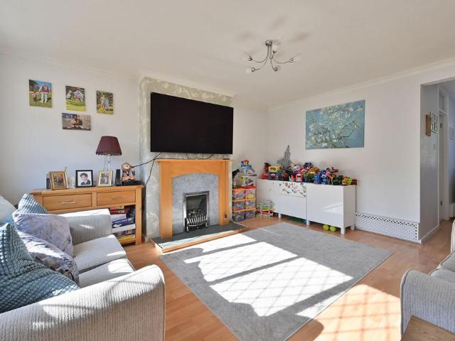 House for sale in Batchworth, Hertfordshire