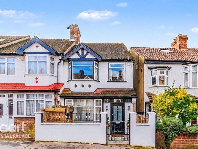 House for sale in London Borough of Croydon, Upper Norwood