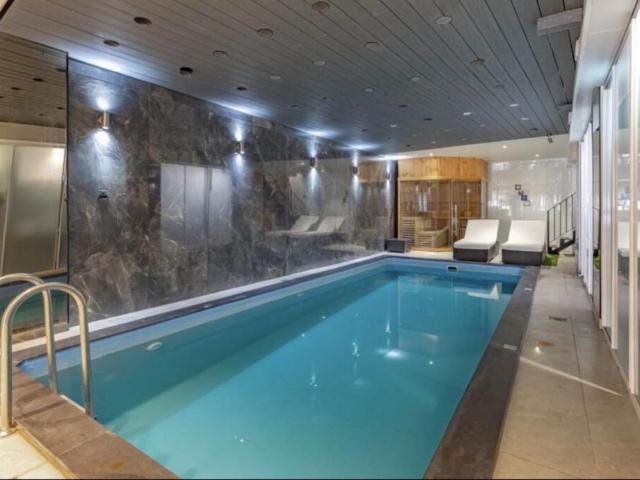 House for sale in Dollis Hill, Greater London