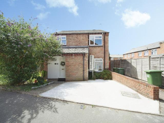 House for sale in Downside, Dunstable