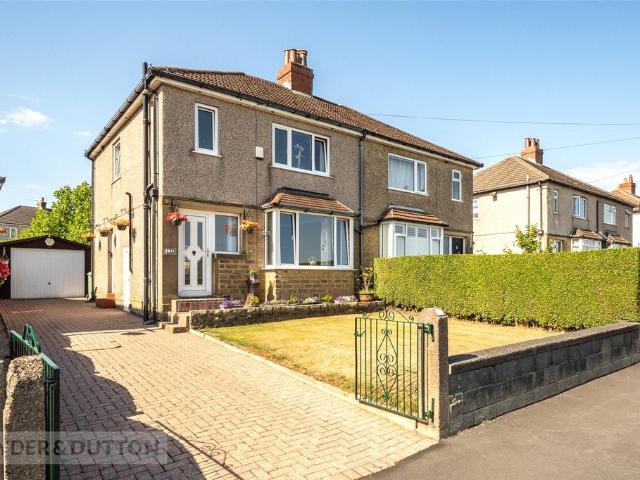 House for sale in Salendine Nook, West Yorkshire