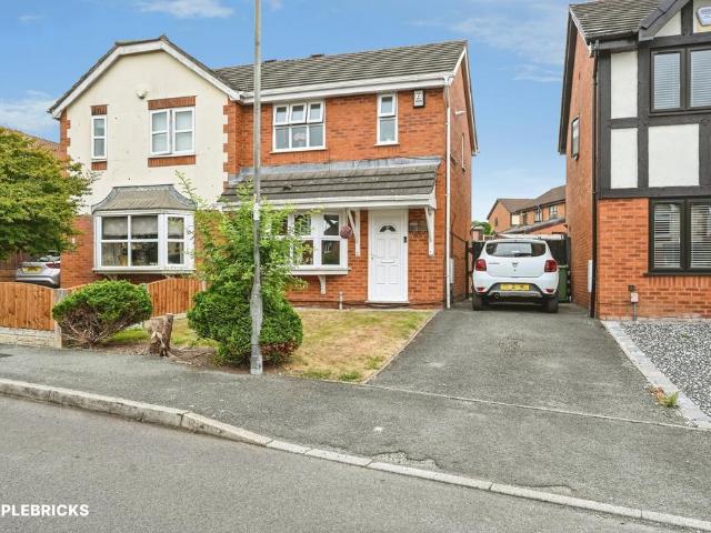 House for sale in Scholes, Wigan