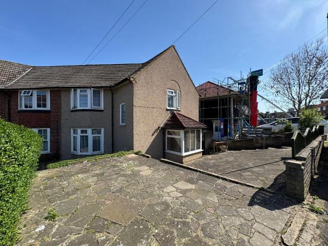 House for sale in Colindale, Greater London