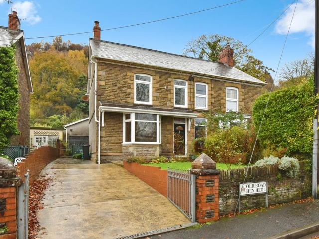 House for sale in Pontardawe, Ynysmeudwy