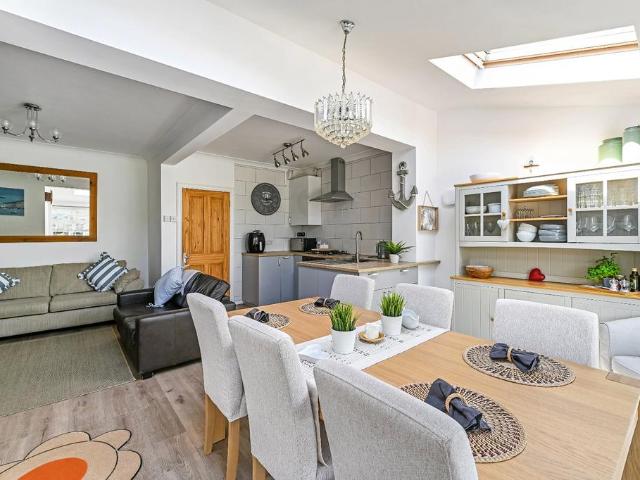 House for sale in Petersfield, Bolton Low Houses
