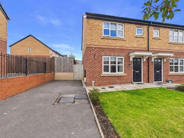 House for sale in Ashurst, Roby Mill