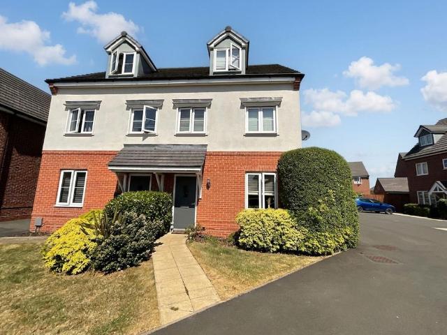 House for sale in Leighton