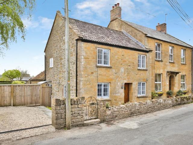 House for sale in South Petherton, Somerset