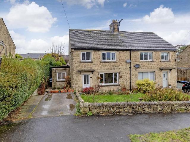 House for sale in Froggatt, East Midlands
