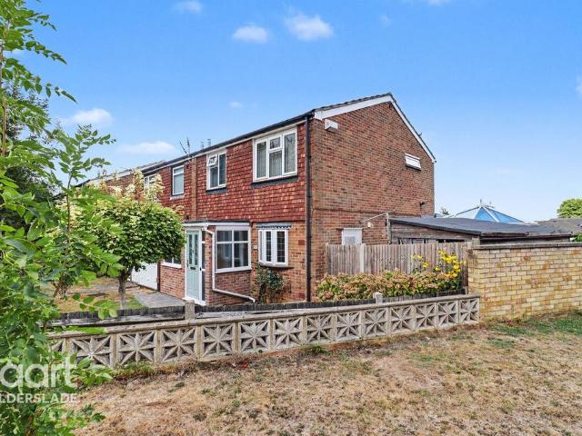 House for sale in Chatham