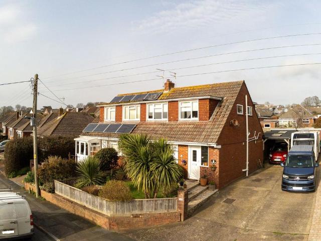House for sale in Hulham, Budlake