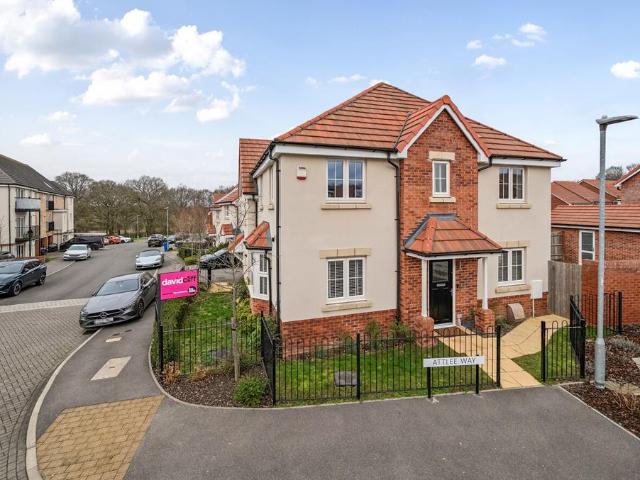 House for sale in Binfield