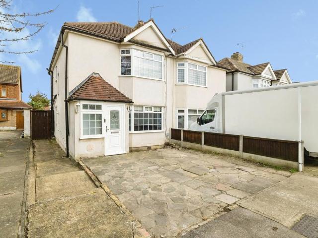 House for sale in Harold Hill, Greater London