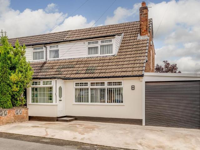 House for sale in Marus Bridge, Wigan