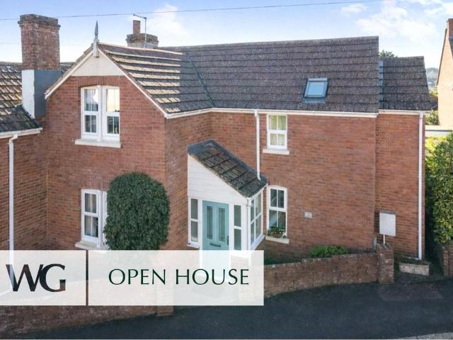 House for sale in Watergate, Devon