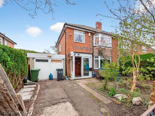 House for sale in High Field, York