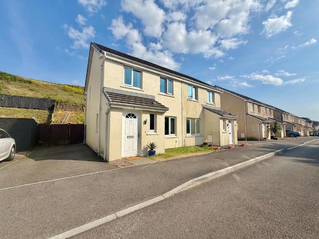 House for sale in Llangeinor, Wales