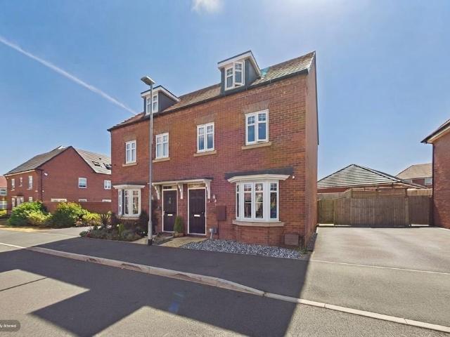 House for sale in Barton In Fabis, East Midlands