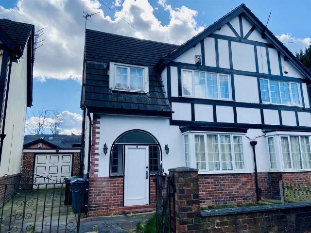 House for sale in Crumpsall, Manchester